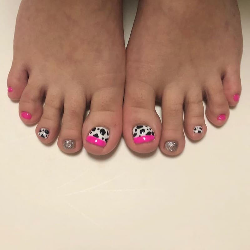 dog toe nail designs