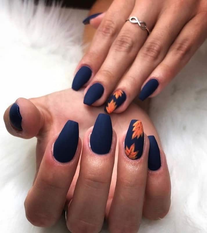 fall leaf nail design