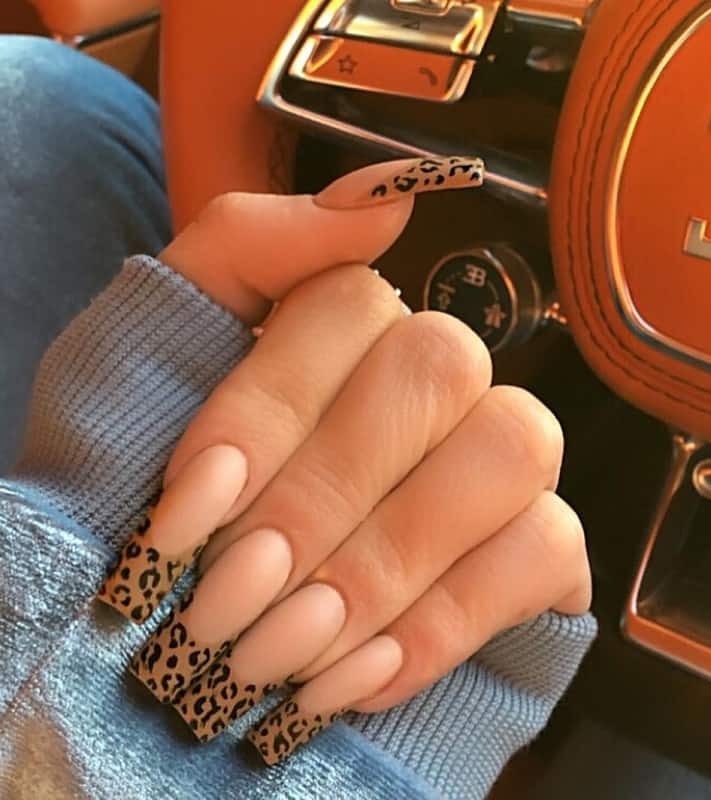 kylie jenner cheetah nails