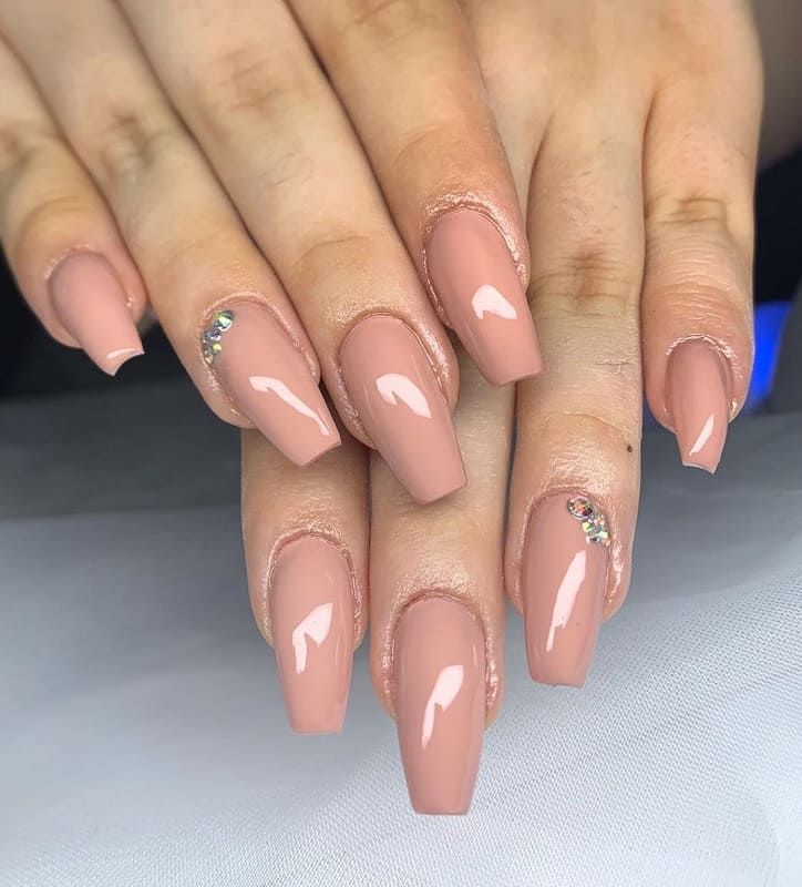 Beige Acrylic Nails / 25 Chicest Beige Nails For Every Woman In 2021