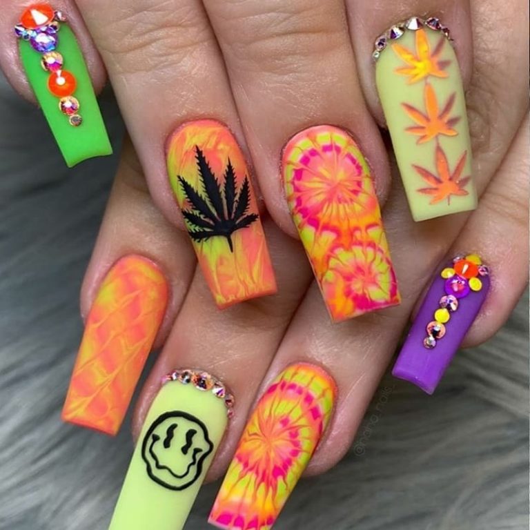 30 Happy Hippie Nail Designs to Boost Your Inner Soul NailDesignCode