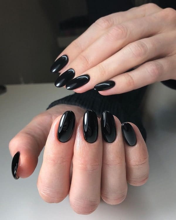 Black Acrylic Nails