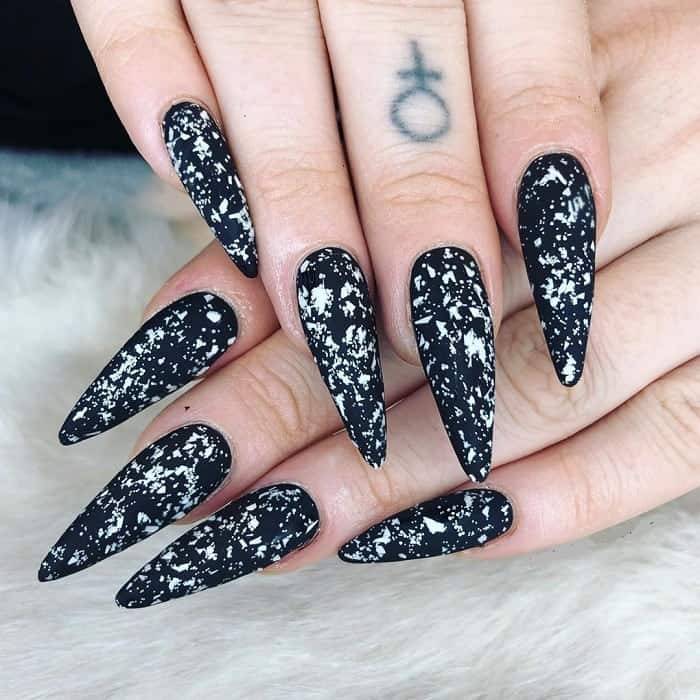 60 Breathtaking Black & White Nail Designs for Glamour Girls