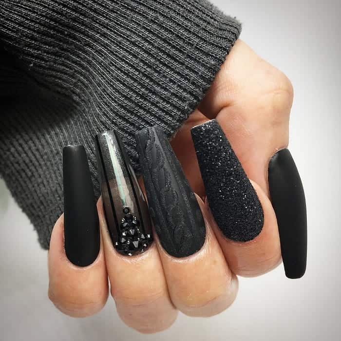 black coffin nail design