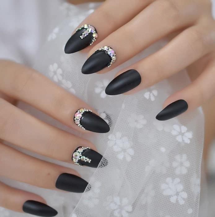 81 Boldest Black Nail Designs to Stand Out of The Crowd