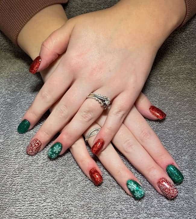 glitter nails for Christmas 