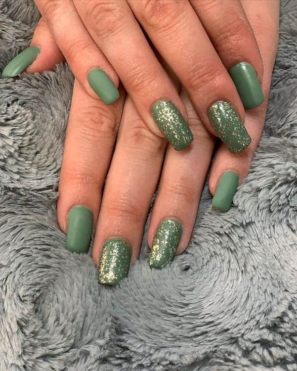 Green Acrylic Nails