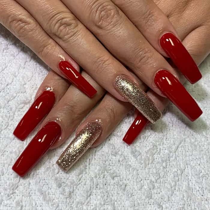 long red nails