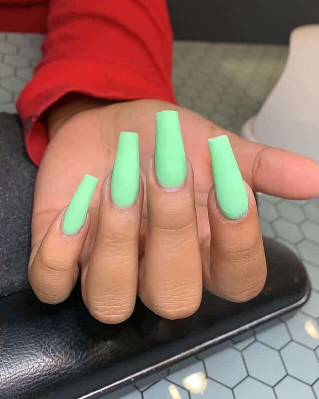 matte mint green nails 