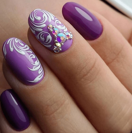 75 Oval Shaped Acrylic Nail Designs for Nail Lovers