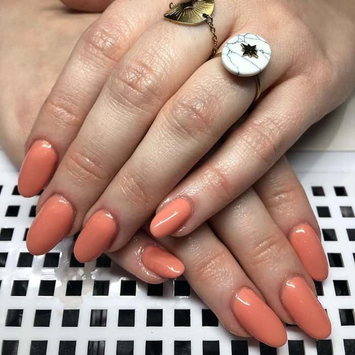 Lovely Peach Gel Nails