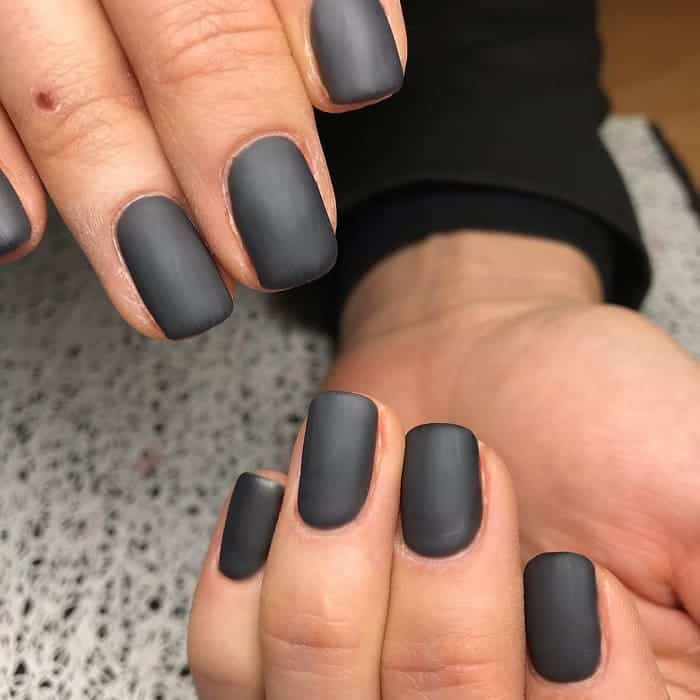 short matte nails