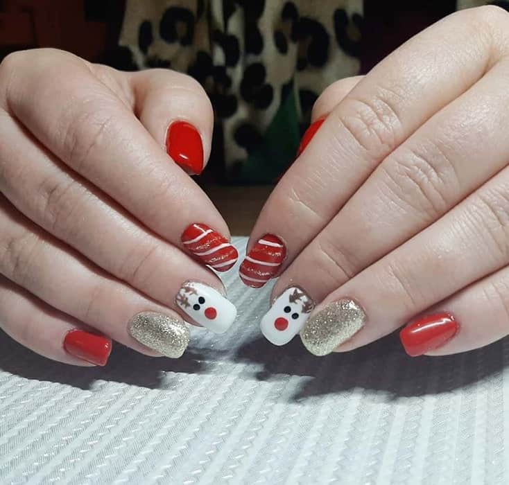 simple Christmas nails