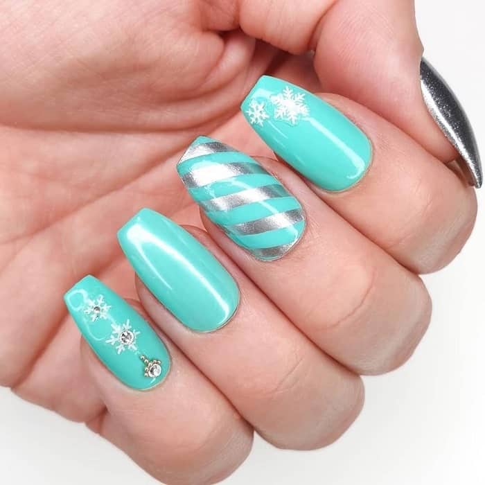 31 Posh Tiffany Blue Nail Polish Designs NailDesignCode