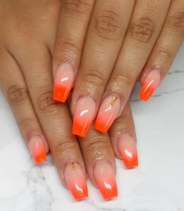 30 Dramatic Two Tone Nails to Take Over Instagram – NailDesignCode