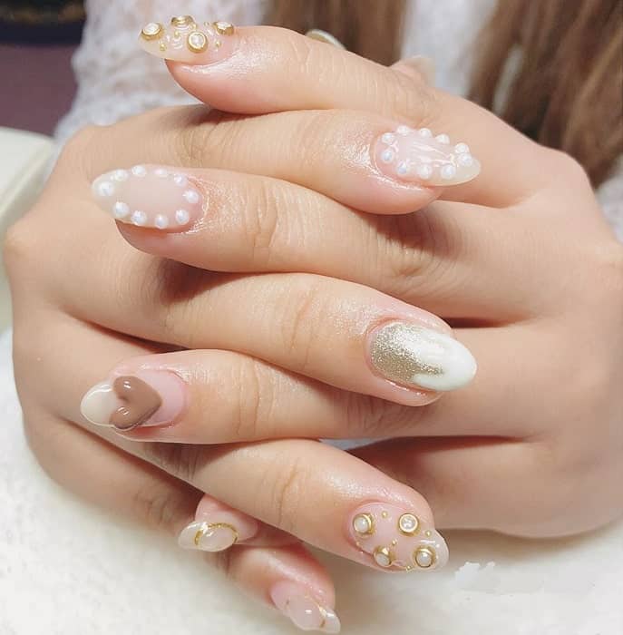 wedding nails with pearls 