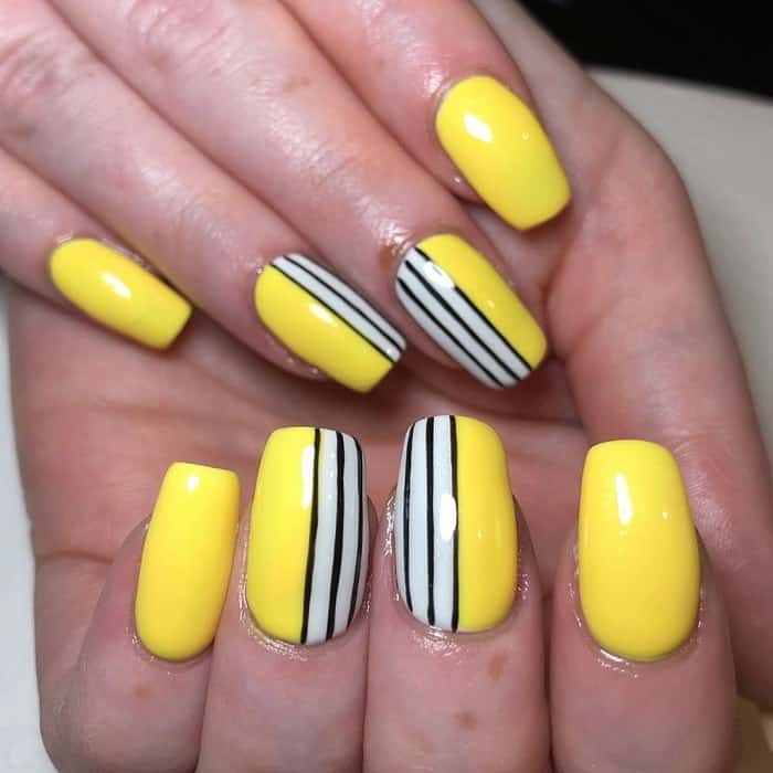 yellow acrylic nails