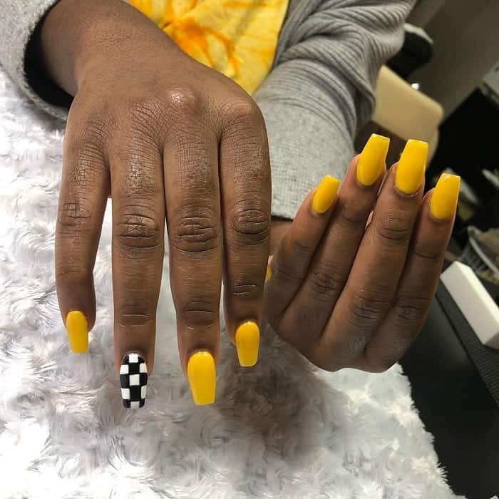 yellow checkered nails
