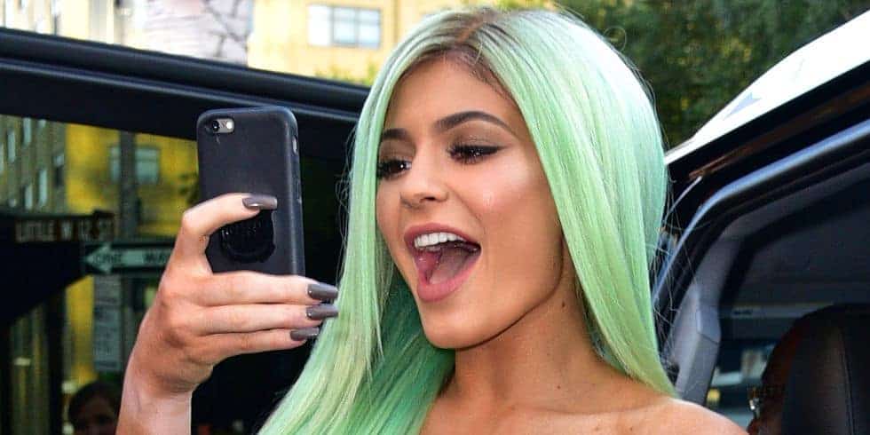 25 Kylie Jenner Nails To Keep It Up With The Trend