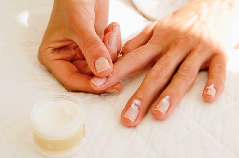 repairing damaged nails