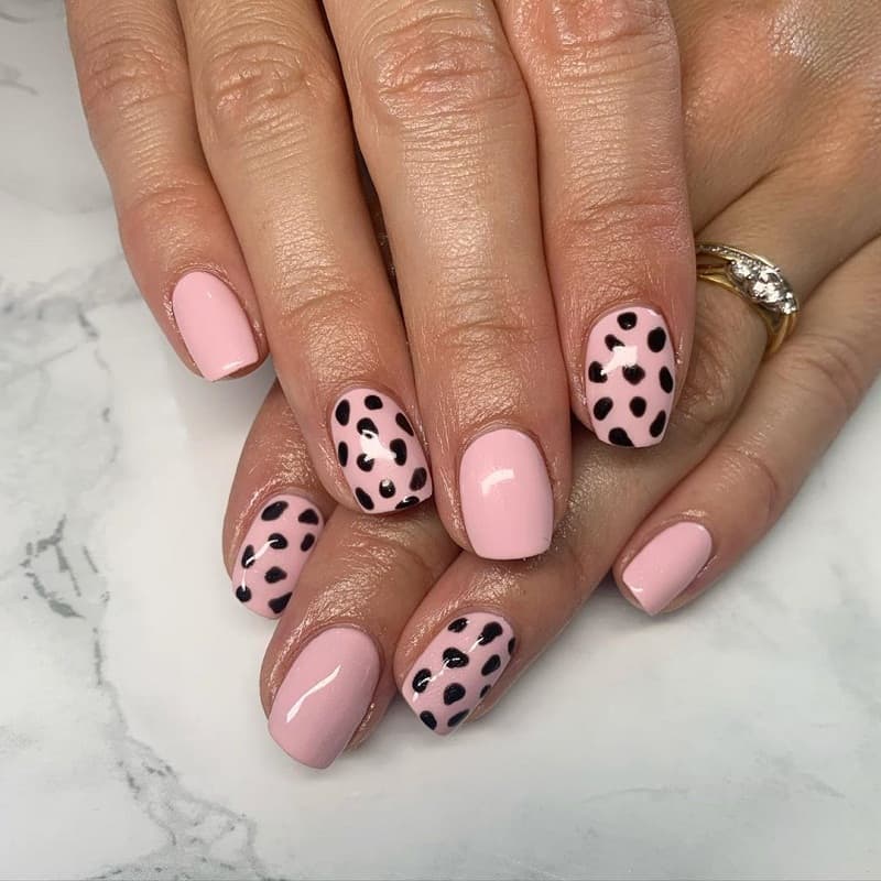 baby pink and black nails 