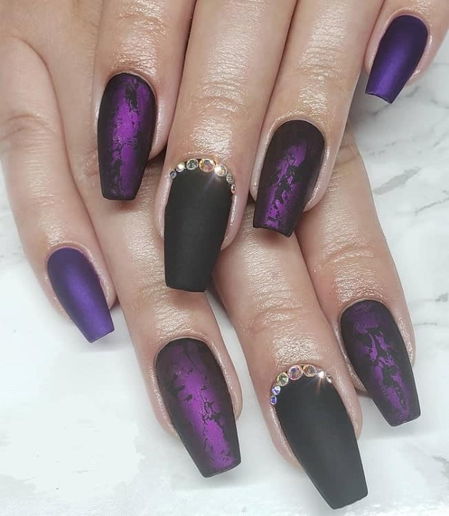 black and purple matte nails 