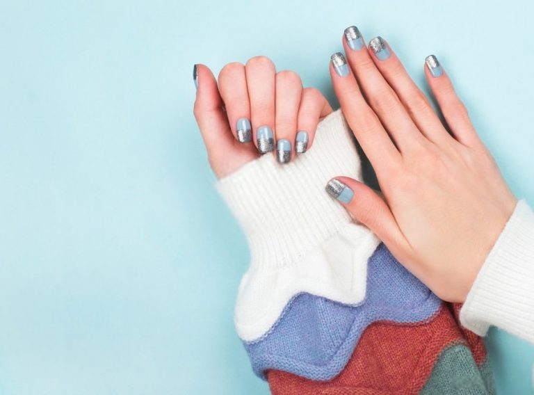 20 Cutest Blue and Silver Nail Designs for 2022