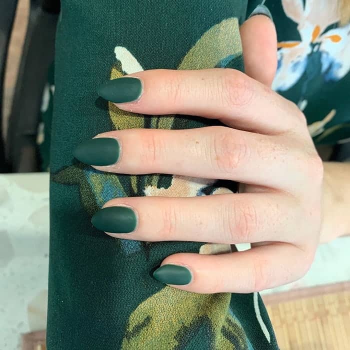 12 Matte Green Nail Ideas for Stylish Ladies (2023 Trends)