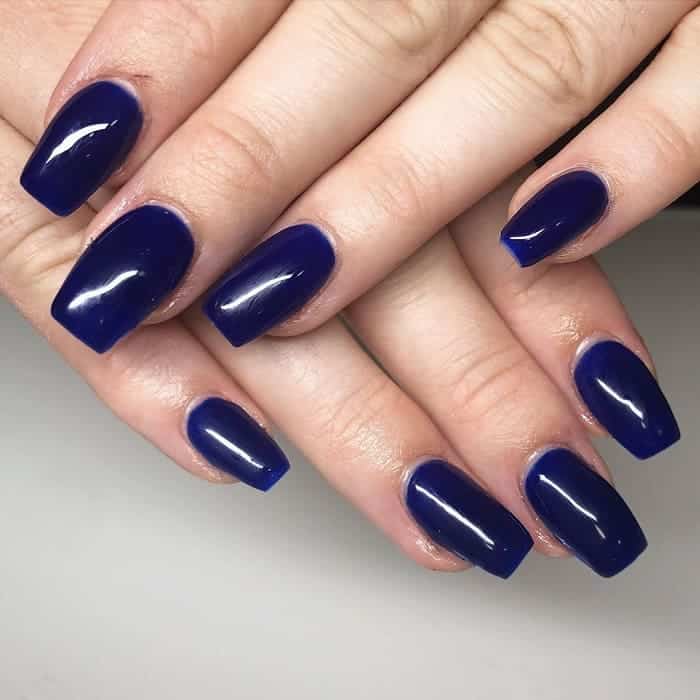 Dark Navy Blue Nails