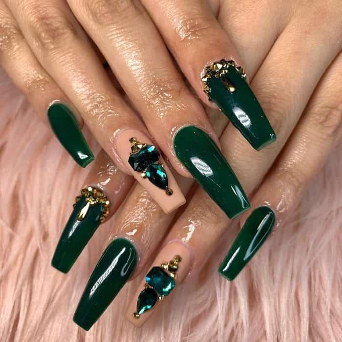 emerald green acrylic nails