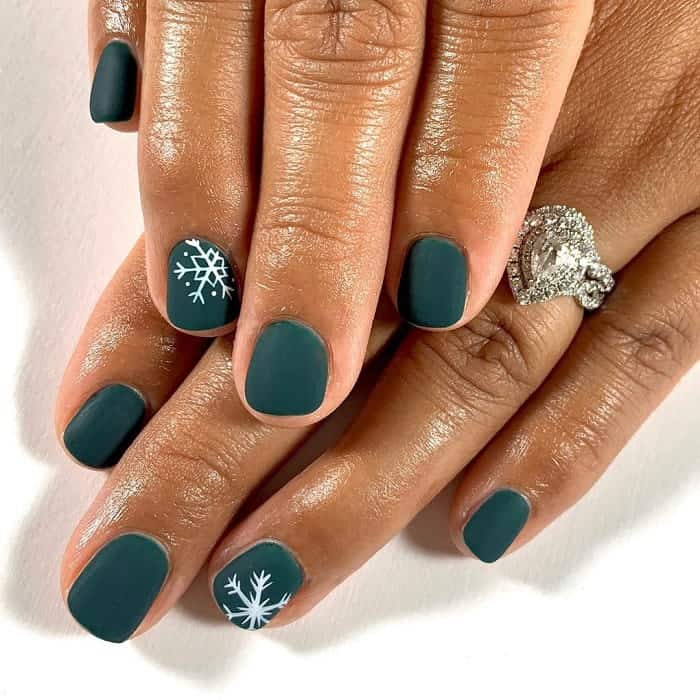 Emerald Green Matte Nails