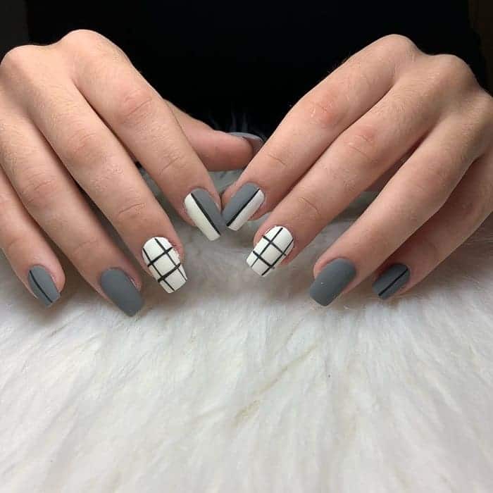 2021 Elegant Christmas Nail Designs