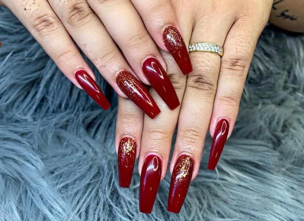 8 Cute & Trendy Maroon Coffin Nails for 2024