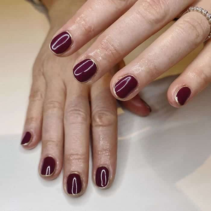 maroon nail color 