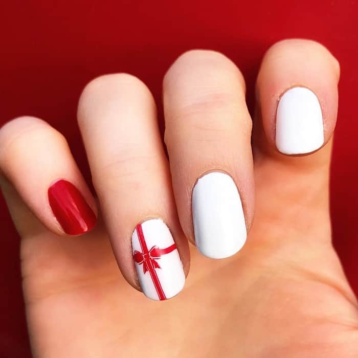 red and white acrylic nails