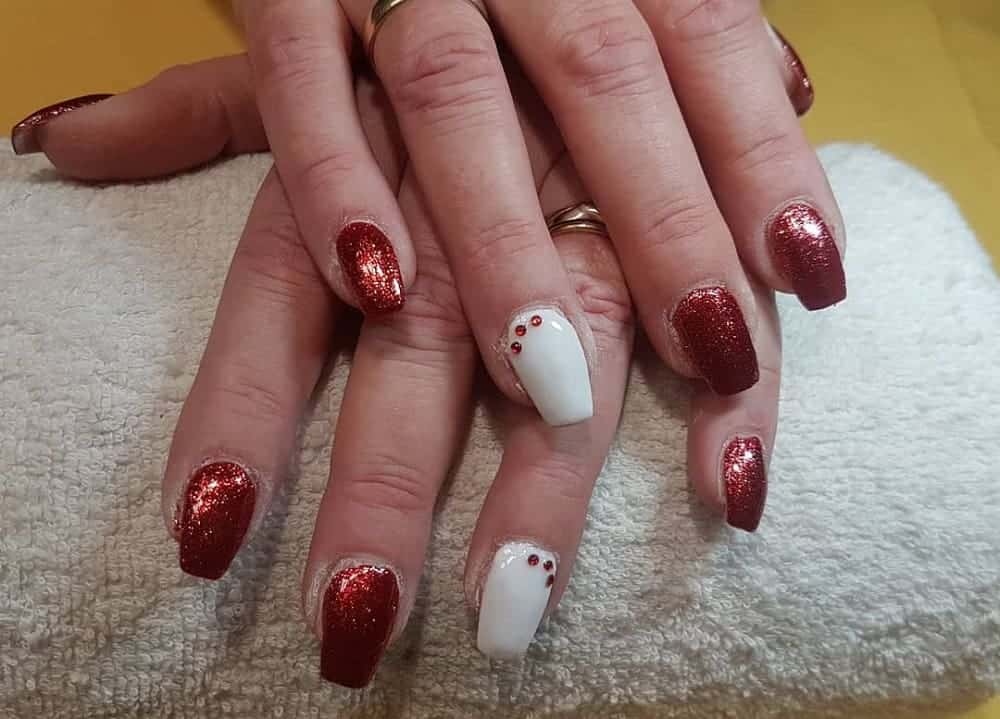 10 Perfect Red and White Nail Designs for Any Occasion