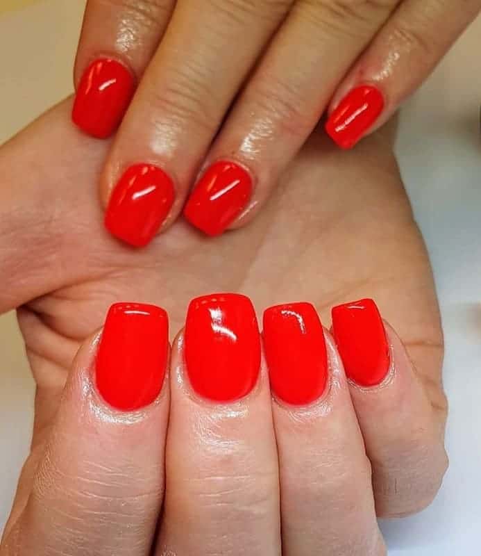 Short Red Acrylic Nails