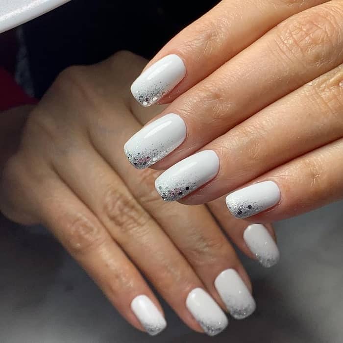 30 Winning Looks With White and Silver Nails – NailDesignCode