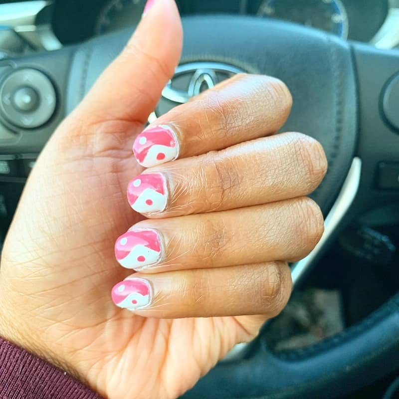 pink and white short round nails 