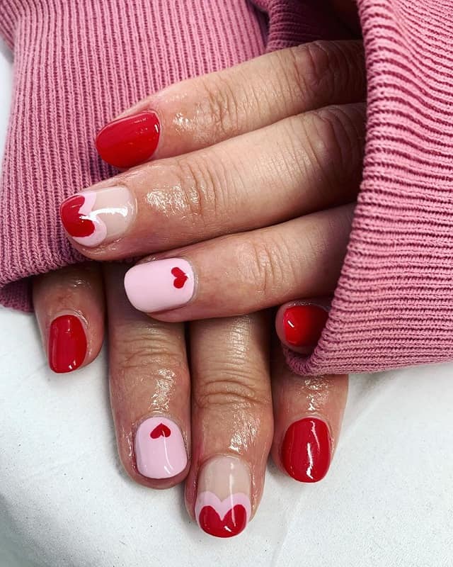 pink and red false nails