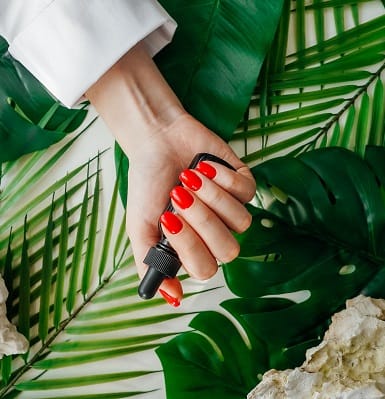 a beautiful red nail art