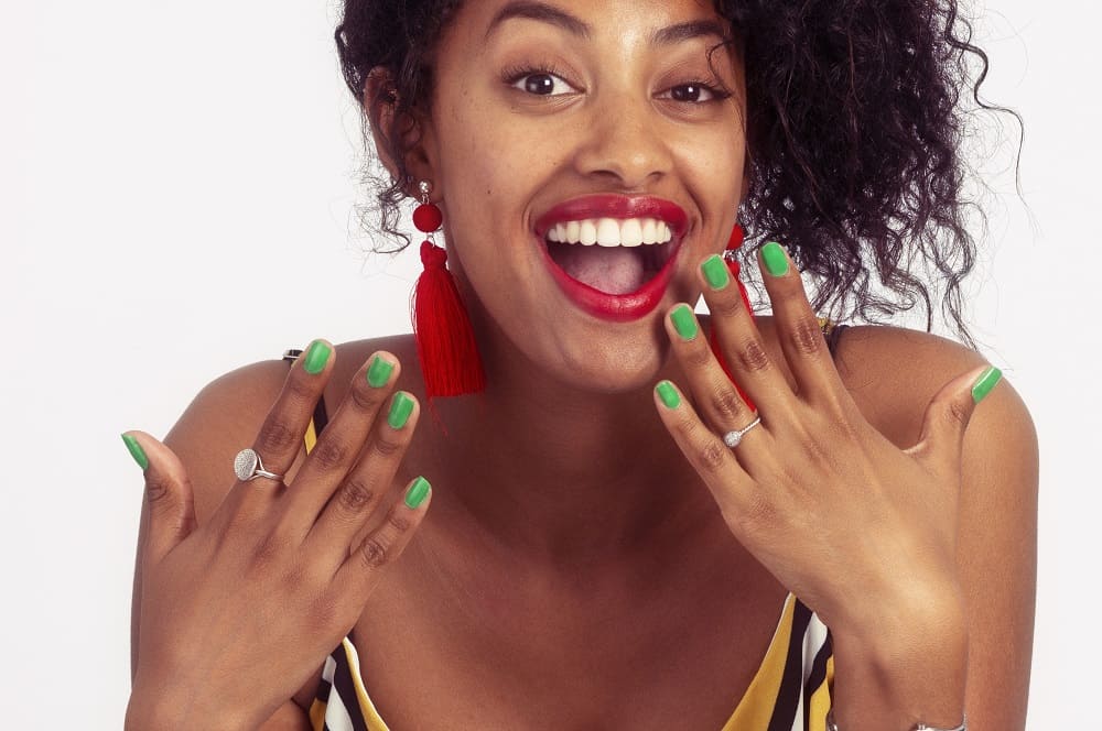 Neon green nails for dark skin