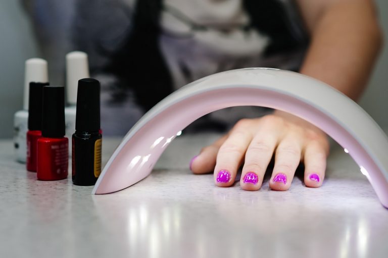 The 6 Best LED Lamps for Gel Nails in 2023 – Pimp Your Nails