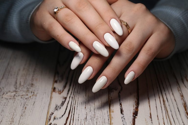Can Acrylic Nails Dry Without UV Light?