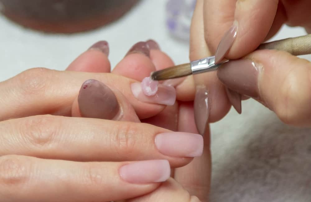 How Nail Technician Fix Cracked Acrylic Nail - Putting Acrylic Gel