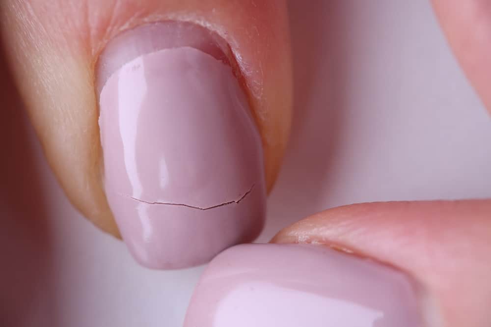 How To Fix Cracked or Broken Acrylic Nails – NailDesignCode