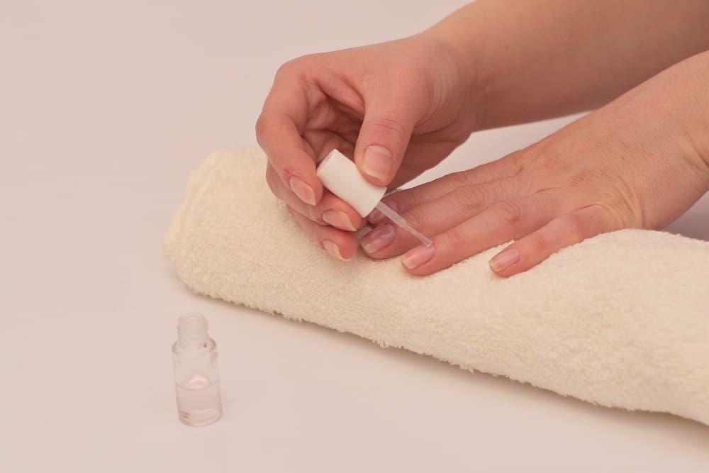 How to Use Nail Hardener