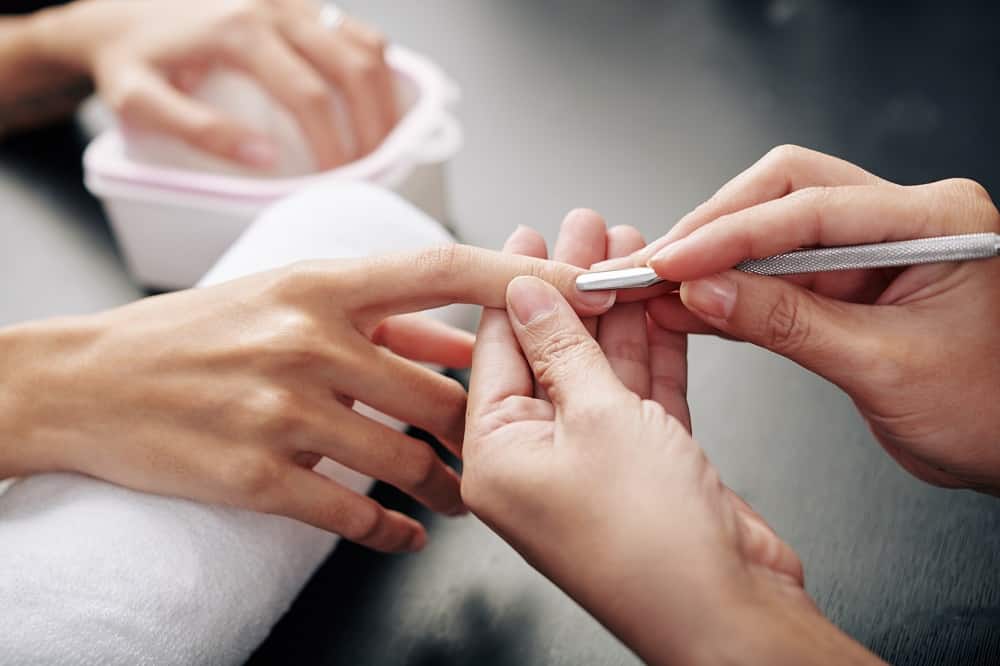 Pushing Cuticle Before Filling Acrylic Nails