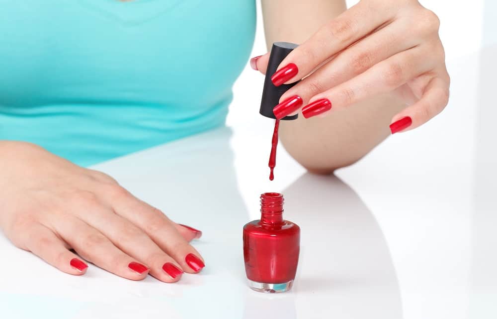 Should You Get Nail Lacquer or Gel Polish