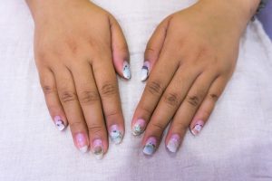 How to Tell When You Need a Nail Fill (Signs & Timing)